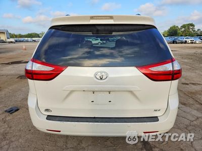 Zdjęcie 6 z 13 samochodu: 2017 TOYOTA SIENNA XLE PREMIUM 8-PASSENGER VIN:5TDYZ3DC2HS794796 - miniatura