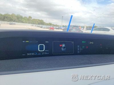 Zdjęcie 9 z 13 samochodu: 2017 TOYOTA PRIUS TWO VIN:JTDKBRFU3H3028077 - miniatura