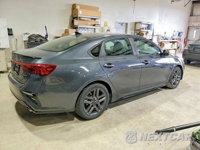 Trzecie zdjęcie samochodu z tyłu: 2021 KIA FORTE GT LINE VIN:3KPF34AD1ME419580 - miniatura