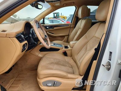 Zdjęcie 7 z 12 samochodu: 2016 PORSCHE MACAN S VIN:WP1AB2A52GLB44919 - miniatura