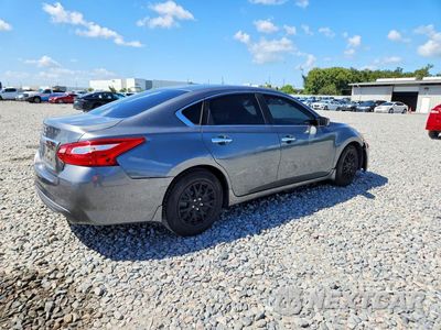 Trzecie zdjęcie samochodu z tyłu: 2017 NISSAN ALTIMA 2.5 S VIN:1N4AL3AP6HC488461 - miniatura