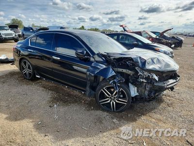 Czwarte zdjęcie samochodu z boku: 2017 HONDA ACCORD TOURING VIN:1HGCR3F91HA005015 - miniatura