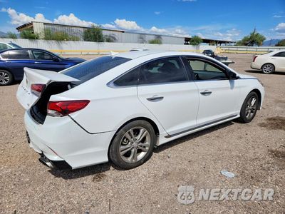 Trzecie zdjęcie samochodu z tyłu: 2018 HYUNDAI SONATA SPORT+ VIN:5NPE34AF6JH724657 - miniatura