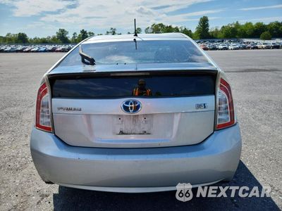 Zdjęcie 6 z 12 samochodu: 2013 TOYOTA PRIUS TWO VIN:JTDKN3DU4D5607844 - miniatura