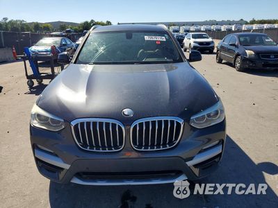 Piąte zdjęcie samochodu w środku: 2018 BMW X3 XDRIVE30I VIN:5UXTR9C59JLD65003 - miniatura