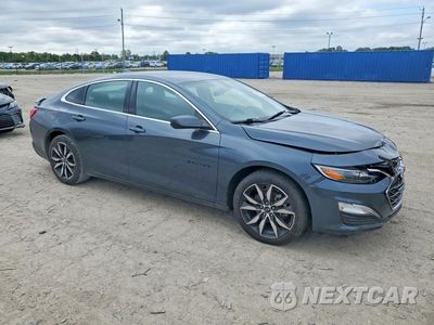 Czwarte zdjęcie samochodu z boku: 2020 CHEVROLET MALIBU RS VIN:1G1ZG5ST3LF137161 - miniatura