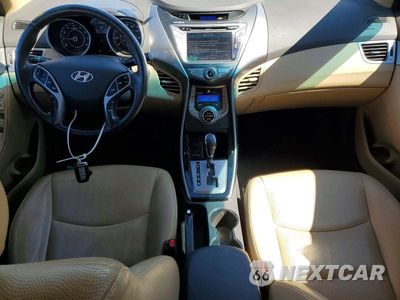 Zdjęcie 8 z 12 samochodu: 2013 HYUNDAI ELANTRA LIMITED VIN:KMHDH4AE9DU506089 - miniatura