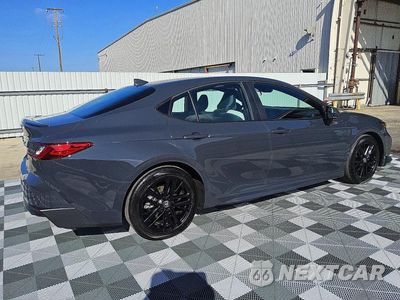 Trzecie zdjęcie samochodu z tyłu: 2026 TOYOTA CAMRY SE VIN:4T1DAACKXTU691239 - miniatura