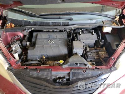 Zdjęcie 12 z 13 samochodu: 2012 TOYOTA SIENNA LE VIN:5TDKK3DCXCS224841 - miniatura