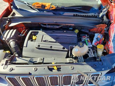 Zdjęcie 11 z 12 samochodu: 2015 JEEP RENEGADE SPORT VIN:ZACCJBAH0FPB53573 - miniatura