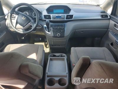 Zdjęcie 8 z 13 samochodu: 2011 HONDA ODYSSEY EX VIN:5FNRL5H4XBB081984 - miniatura