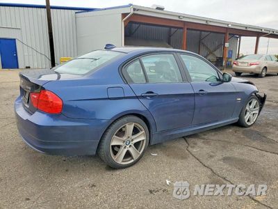 Trzecie zdjęcie samochodu z tyłu: 2011 BMW 328 XI SULEV VIN:WBAPK5C51BF123557 - miniatura