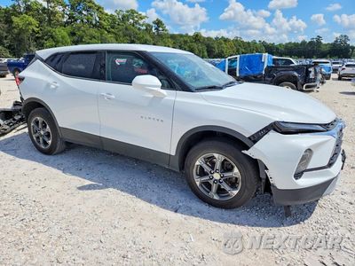 Czwarte zdjęcie samochodu z boku: 2023 CHEVROLET BLAZER 2LT VIN:3GNKBCR41PS229372 - miniatura