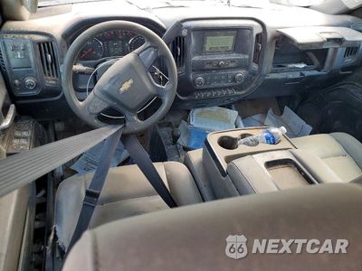 Zdjęcie 8 z 12 samochodu: 2019 CHEVROLET SILVERADO K3500 VIN:1GB4KVCY2KF257367 - miniatura