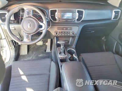 Zdjęcie 8 z 14 samochodu: 2018 KIA SPORTAGE LX VIN:KNDPMCACXJ7332890 - miniatura