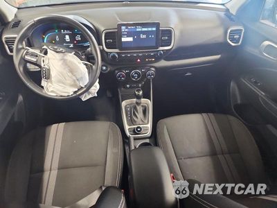 Zdjęcie 8 z 13 samochodu: 2025 HYUNDAI VENUE SEL VIN:KMHRC8A32SU398521 - miniatura