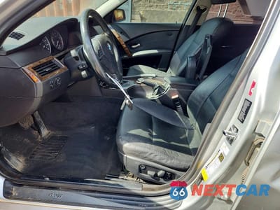 Zdjęcie 7 z 12 samochodu: 2007 BMW 530 XI VIN:WBANF735X7CU24148 - miniatura