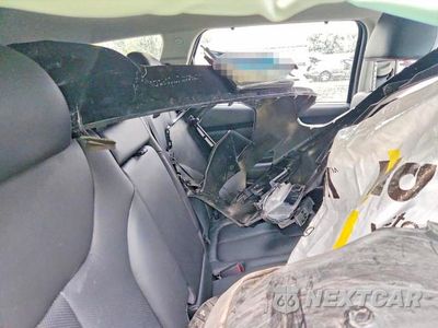 Zdjęcie 13 z 14 samochodu: 2020 HYUNDAI SANTA FE LIMITED 2.0T VIN:5NMS5CAA3LH297921 - miniatura