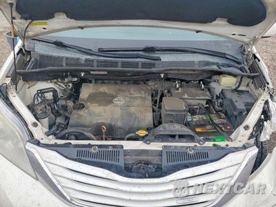 Zdjęcie 12 z 13 samochodu: 2015 TOYOTA SIENNA LE VIN:5TDKK3DC8FS620559 - miniatura