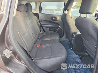 Zdjęcie 11 z 13 samochodu: 2019 JEEP COMPASS SPORT VIN:3C4NJDAB2KT703244 - miniatura