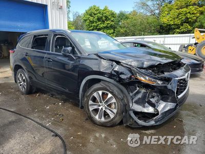 Czwarte zdjęcie samochodu z boku: 2020 TOYOTA HIGHLANDER XLE VIN:5TDHZRBH3LS518850 - miniatura