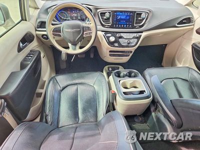 Zdjęcie 15 z 26 samochodu: 2017 CHRYSLER PACIFICA LIMITED VIN:2C4RC1GG9HR720843 - miniatura