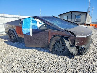 Czwarte zdjęcie samochodu z boku: 2024 TESLA CYBERTRUCK VIN:7G2CEHEE3RA018468 - miniatura