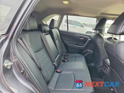 Zdjęcie 11 z 13 samochodu: 2023 TOYOTA RAV4 XLE PREMIUM VIN:JTMB6RFV7PD106348 - miniatura