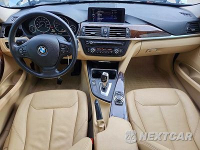 Zdjęcie 8 z 12 samochodu: 2013 BMW 328 XI VIN:WBA3B3C51DJ976043 - miniatura