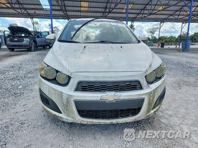 Piąte zdjęcie samochodu w środku: 2013 CHEVROLET SONIC LT VIN:1G1JC6SH9D4206779 - miniatura