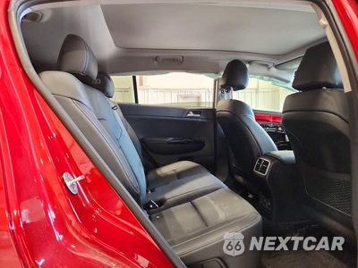 Zdjęcie 11 z 14 samochodu: 2018 KIA SPORTAGE EX VIN:KNDPNCAC5J7399684 - miniatura