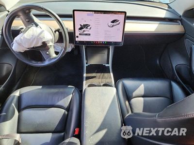 Zdjęcie 8 z 12 samochodu: 2018 TESLA MODEL 3 VIN:5YJ3E1EA3JF051601 - miniatura
