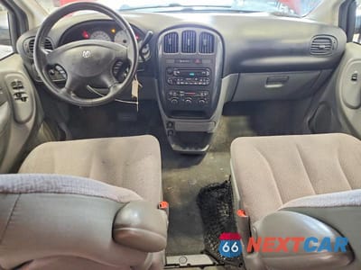 Zdjęcie 8 z 12 samochodu: 2007 DODGE GRAND CARAVAN SXT VIN:2D4GP44L37R219558 - miniatura