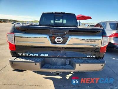 Zdjęcie 6 z 13 samochodu: 2017 NISSAN TITAN XD PLATINUM RESERVE VIN:1N6AA1F41HN507860 - miniatura