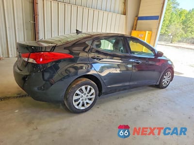 Trzecie zdjęcie samochodu z tyłu: 2013 HYUNDAI ELANTRA GLS VIN:5NPDH4AE2DH226545 - miniatura