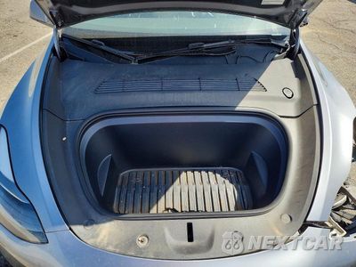 Zdjęcie 11 z 12 samochodu: 2024 TESLA MODEL Y VIN:7SAYGDEE8RA293980 - miniatura