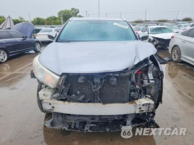 Piąte zdjęcie samochodu w środku: 2016 TOYOTA HIGHLANDER XLE VIN:5TDJKRFH9GS344384 - miniatura