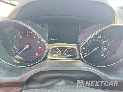 Zdjęcie 9 z 12 samochodu: 2018 FORD ESCAPE SEL VIN:1FMCU0HD2JUA84000 - miniatura