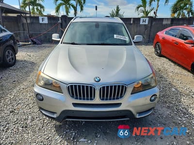 Piąte zdjęcie samochodu w środku: 2011 BMW X3 XDRIVE28I VIN:5UXWX5C51BLW13643 - miniatura