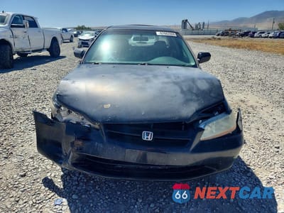 Piąte zdjęcie samochodu w środku: 2000 HONDA ACCORD EX VIN:1HGCG1659YA071822 - miniatura