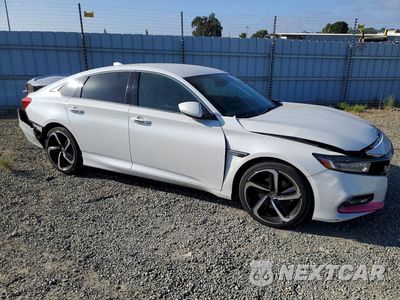 Czwarte zdjęcie samochodu z boku: 2020 HONDA ACCORD SPORT VIN:1HGCV1F39LA032371 - miniatura