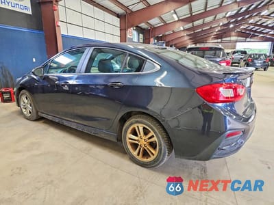Drugie zdjęcie samochodu z przodu: 2016 CHEVROLET CRUZE LT VIN:1G1BE5SM5G7260184 - miniatura