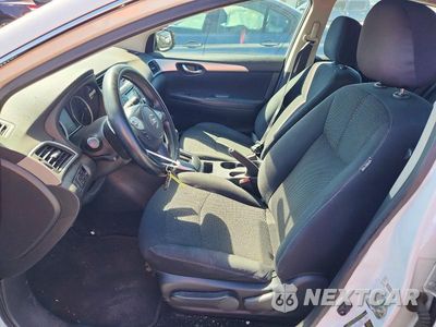 Zdjęcie 7 z 12 samochodu: 2018 NISSAN SENTRA S VIN:3N1AB7AP6JY208249 - miniatura