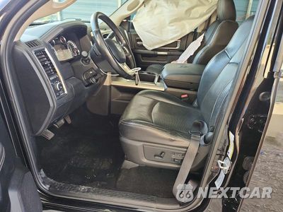 Zdjęcie 7 z 12 samochodu: 2015 RAM 2500 LARAM VIN:3C6UR5FL4FG696783 - miniatura