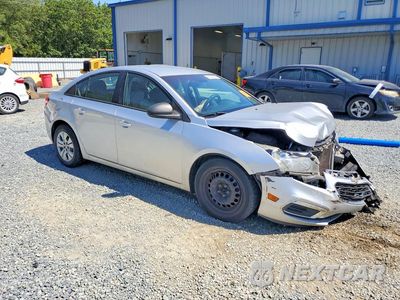 Czwarte zdjęcie samochodu z boku: 2015 CHEVROLET CRUZE LS VIN:1G1PA5SH8F7110945 - miniatura