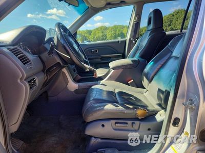 Zdjęcie 7 z 13 samochodu: 2005 HONDA PILOT EXL VIN:5FNYF18595B037256 - miniatura