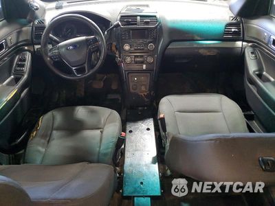 Zdjęcie 8 z 13 samochodu: 2017 FORD EXPLORER POLICE INTERCEPTOR VIN:1FM5K8AR7HGC14140 - miniatura