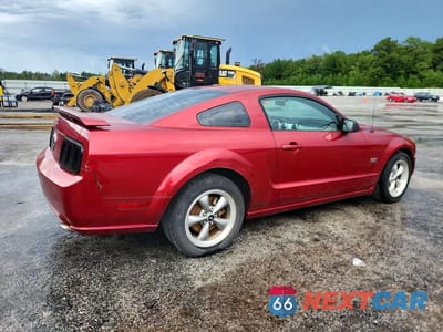 Trzecie zdjęcie samochodu z tyłu: 2006 FORD MUSTANG GT VIN:1ZVFT82H965141905 - miniatura