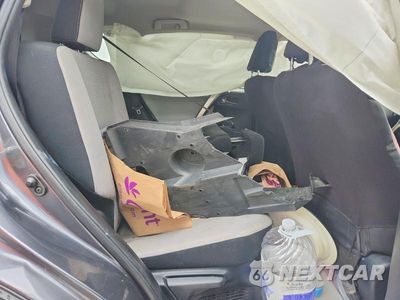 Zdjęcie 11 z 13 samochodu: 2018 TOYOTA RAV4 HYBRID XLE VIN:JTMRJREV3JD216397 - miniatura