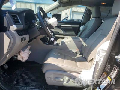 Zdjęcie 7 z 13 samochodu: 2017 TOYOTA HIGHLANDER XLE VIN:5TDJZRFHXHS467463 - miniatura